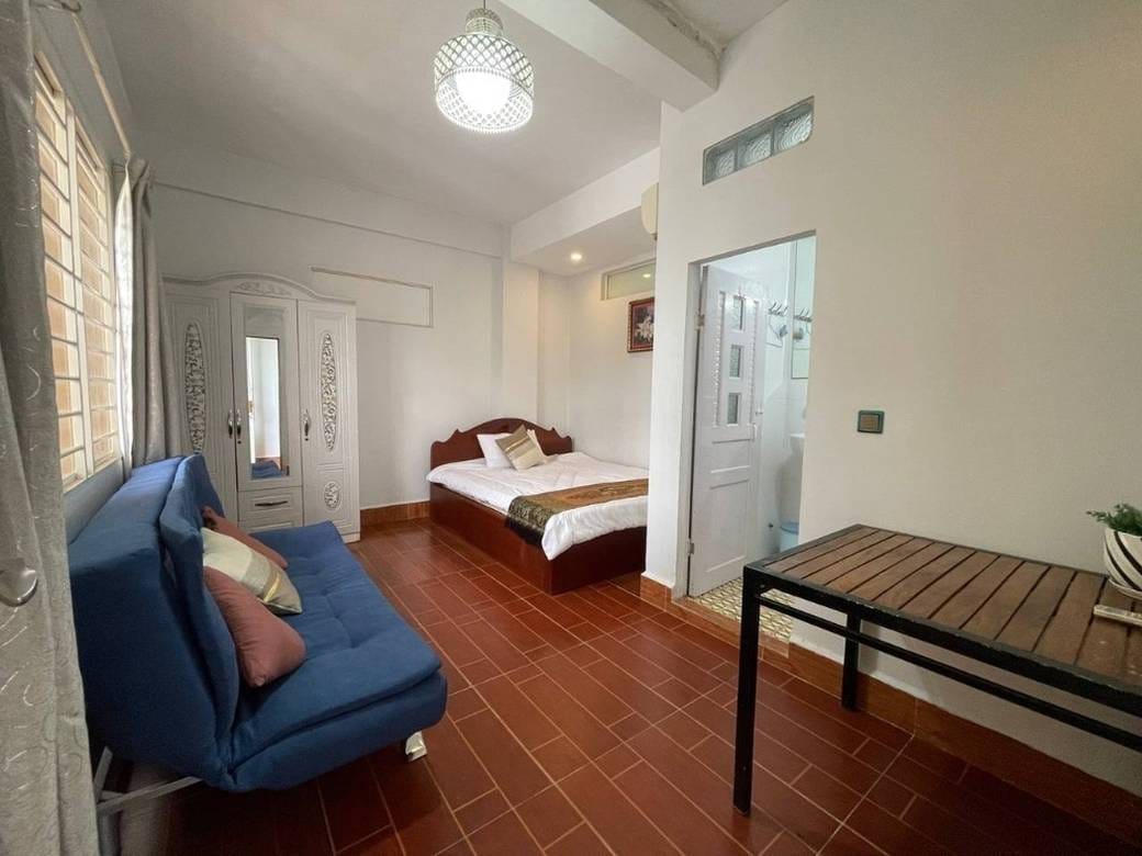 96 sqm Living Size Apartmán K pronájmu in Daun Penh