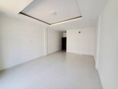 Shophouse Na prodej in Chroy Changvar $252,000