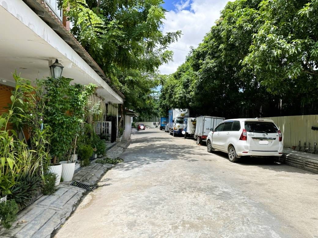 Meanchey810平方米使用面积House and lot出售