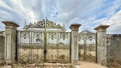 400平方米土地面积的土地出售
