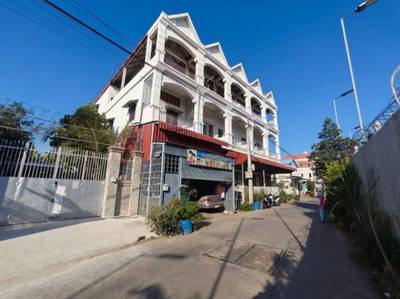 $94,000 Flat House