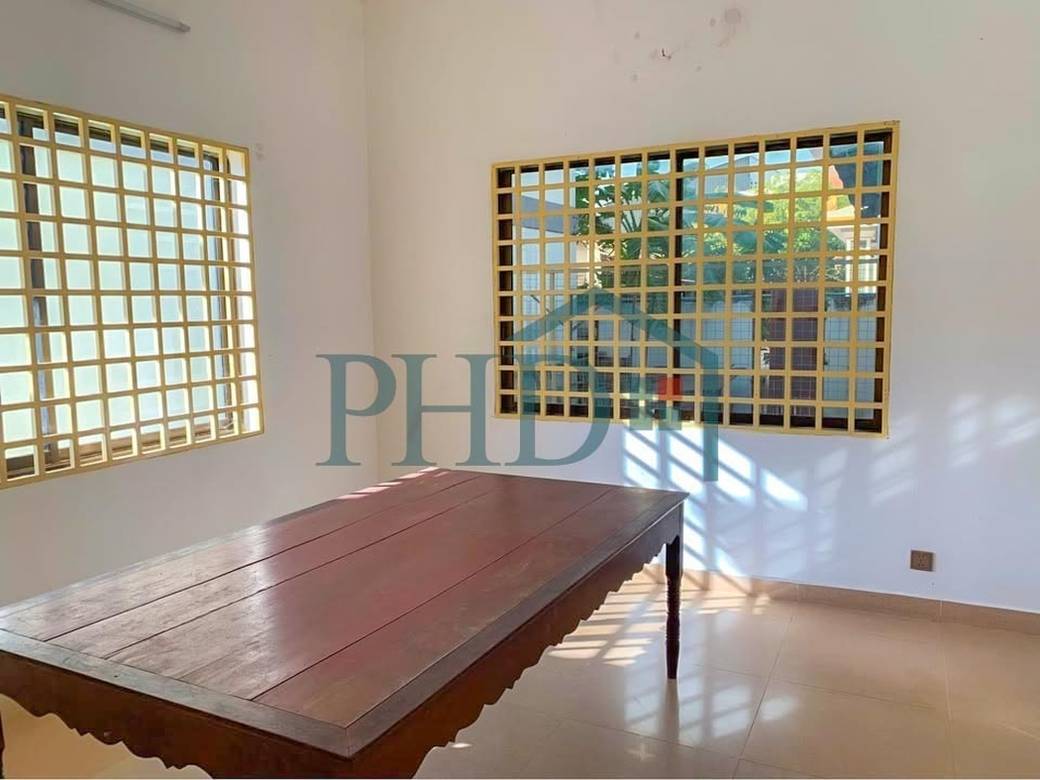 350 sqm Land Size Vila K pronájmu
