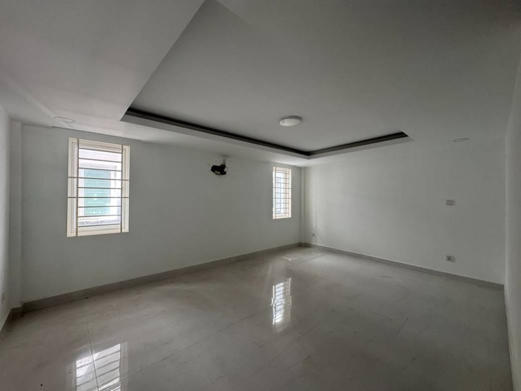 Chroy Changvar Shophouse For Rent in Chroy Changvar