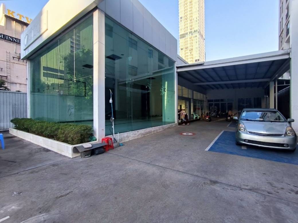 700 sqm Land Size CommercialShophouse K pronájmu
