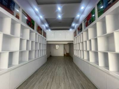$700 Shophouse