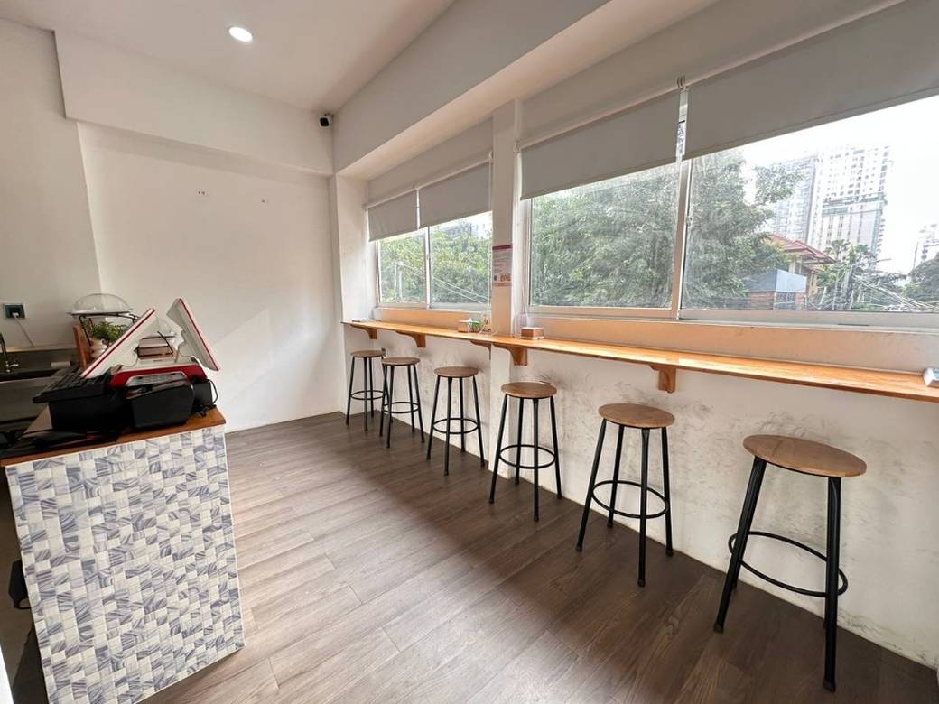 CommercialShophouse Na wynajem w Boeng Keng Kang $700