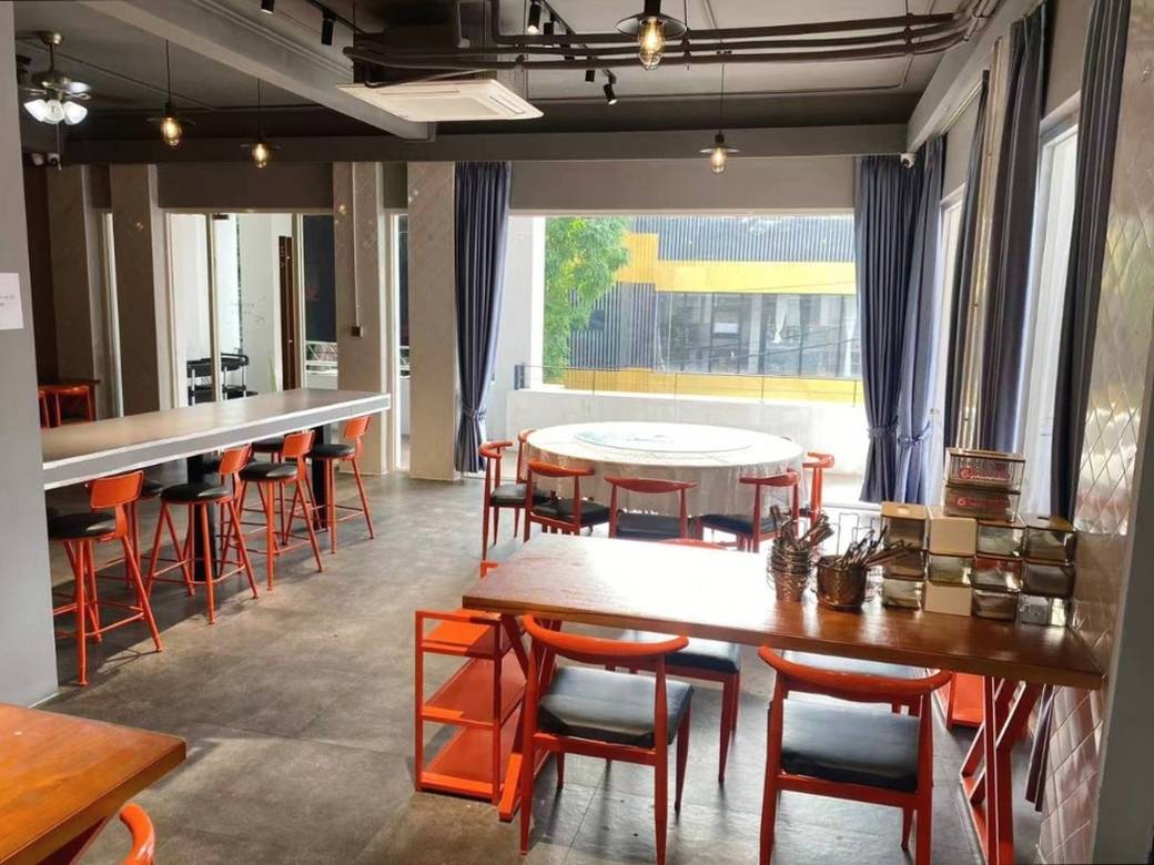 $2,800 Condo