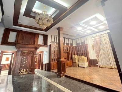 476 sqm Land Size Building For Rent