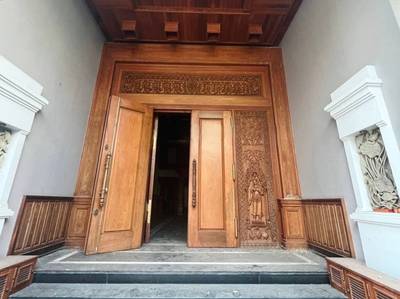 1,350 sqm Living Size Building For Rent in Boeng Keng Kang