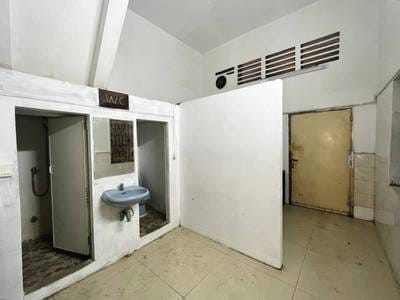 ตึกแถว สำหรับเช่า พื้นที่ใช้สอย 310.5 ตร.ม. ใน Boeng Keng Kang