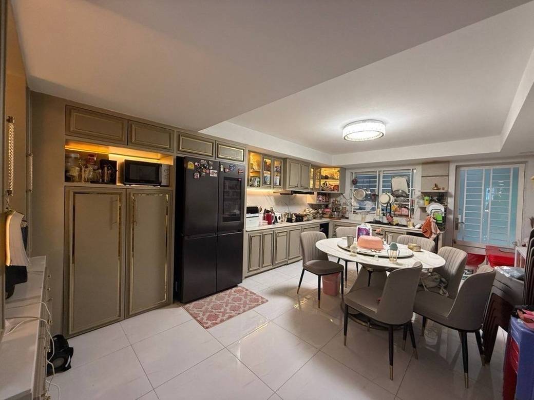 Shophouse For Rent in Chroy Changvar, Chroy Changvar, Phnom Penh