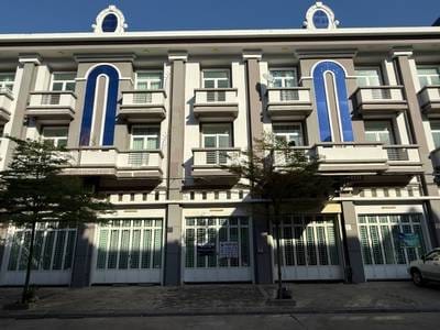 5 Bedrooms Shophouse For Rent