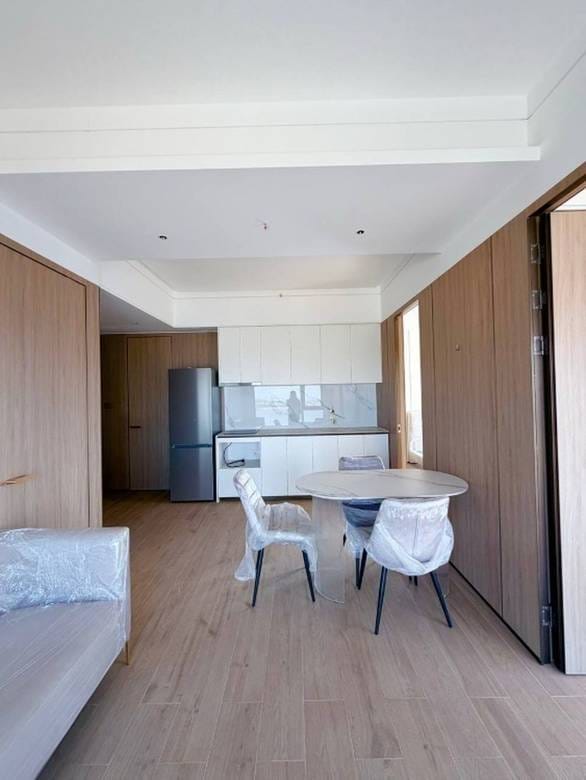 Vue Aston | Zařízeno Condo Na prodej