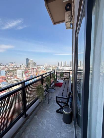 2 Bedrooms Condo For Sale