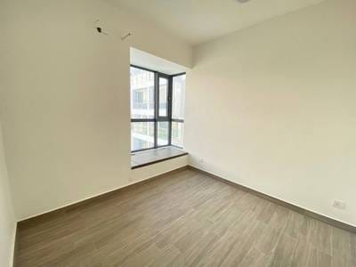 Urban Village Phase 2 | 3 Bedrooms Condo Na prodej