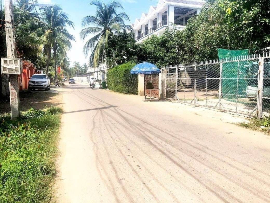 Chbar Ampovの土地売り物件 要問合せ