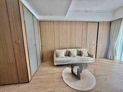 Vue Aston | Condo For Sale & Rent with 1 Parking Space