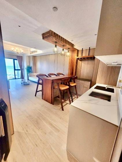 Vue Aston | Condo K pronájmu in Chbar Ampov $2,000