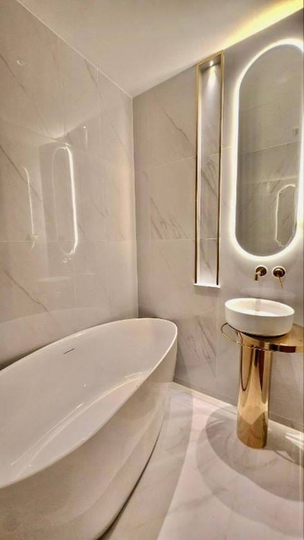 Vue Aston | 4 Bedrooms Condo K pronájmu for $2,000