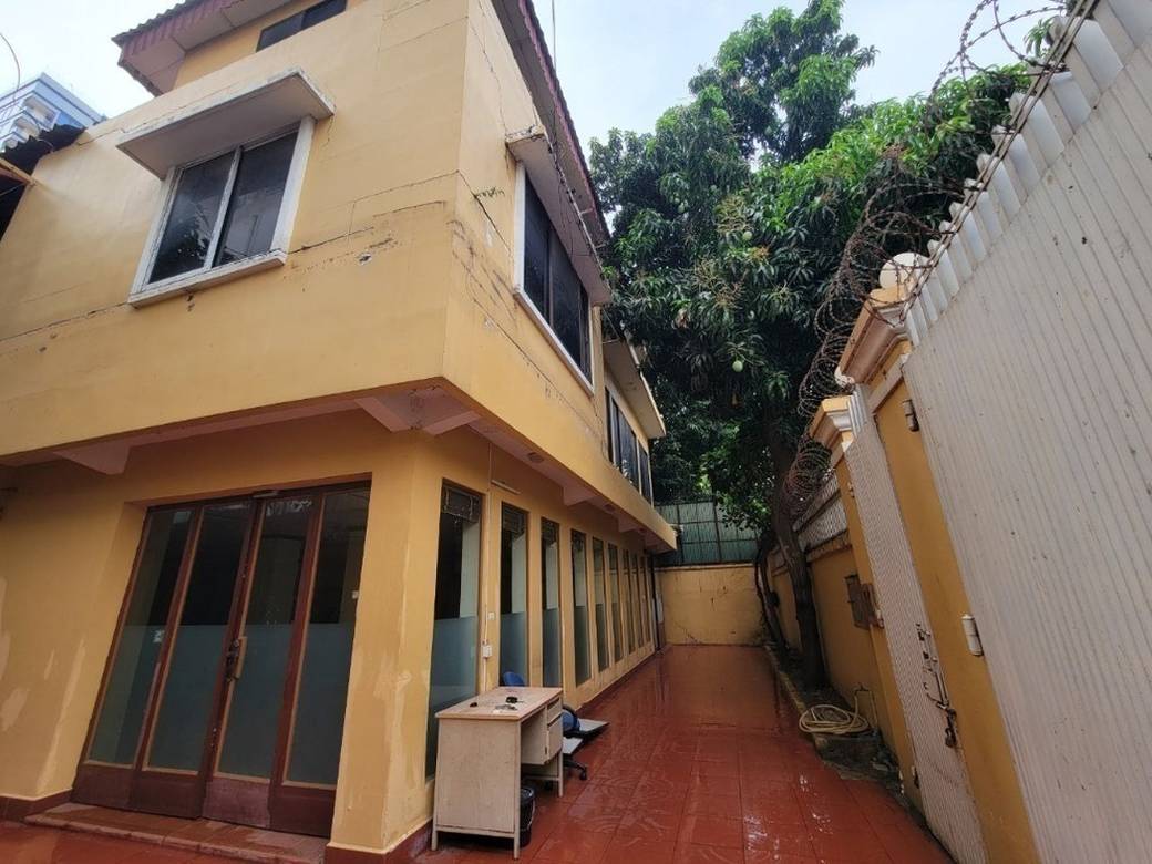$3,500 Building