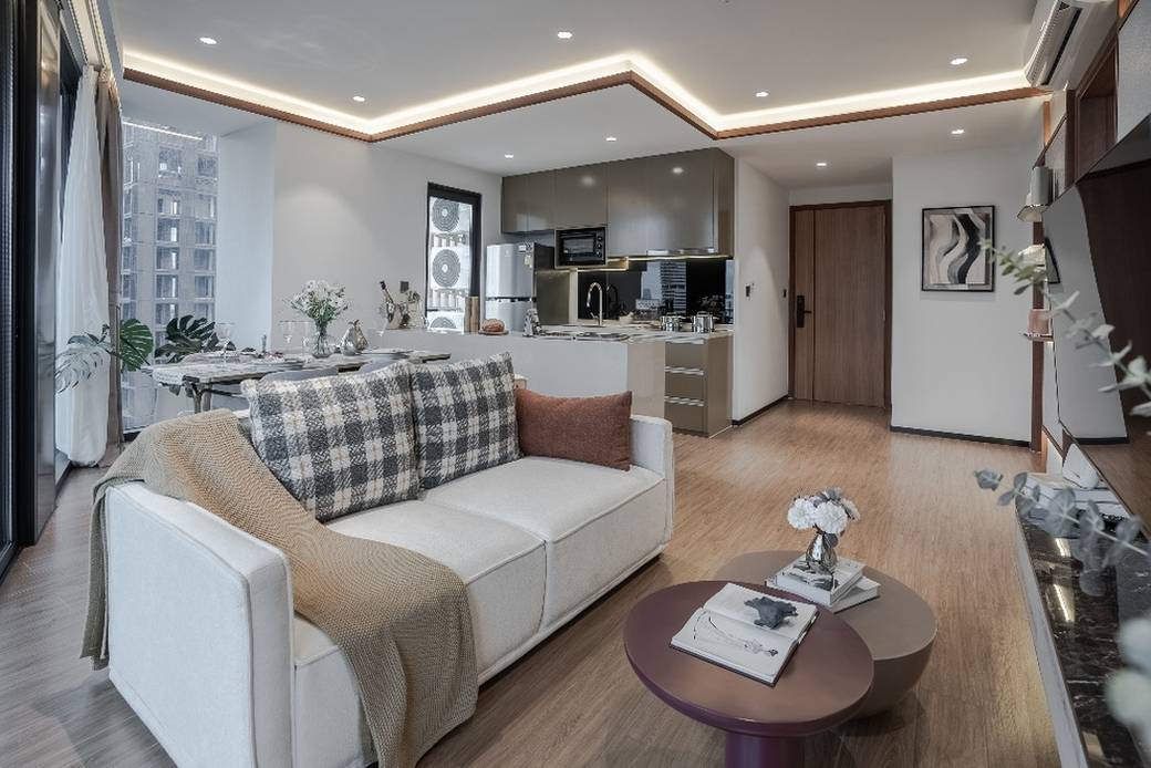 The Flora Suites | Zařízeno Condo Na prodej