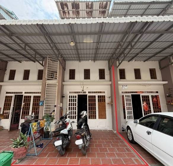 Смежный дом Для Продажи in Preaek Pra, Chbar Ampov, Phnom Penh