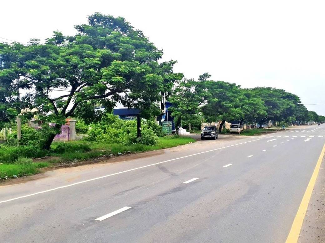 대지면적 3,896㎡ 토지 For Sale & Rent