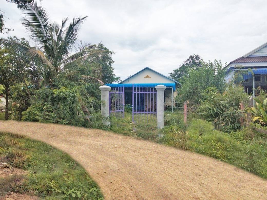 215 sqm Land Size House and lot Na prodej