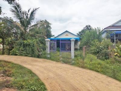 215 sqm Land Size House and lot Na prodej