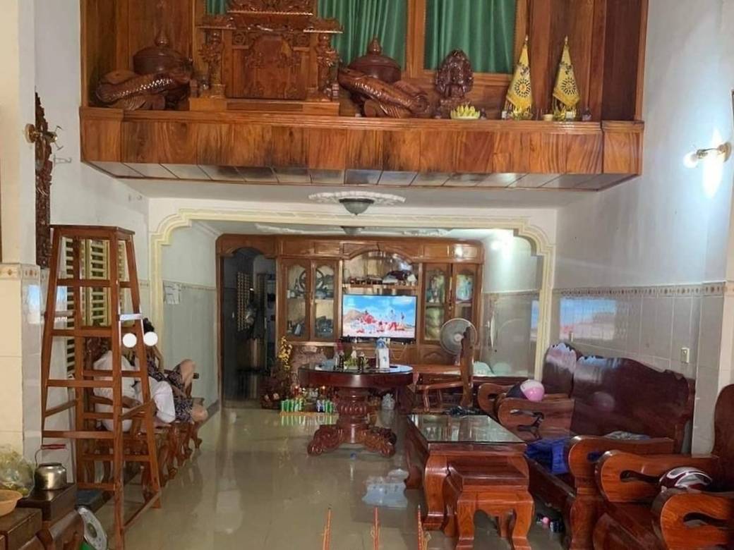 $160,000 Flat House