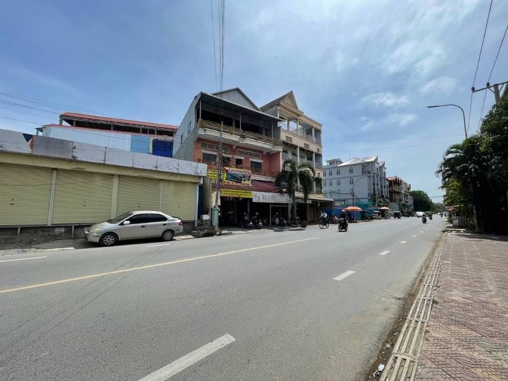 Maison en rangée À vendre à Ta Khmao, Ta Khmau, Kandal
