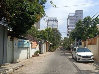 Chamkarmon에 있는 토지 매매 $800,000