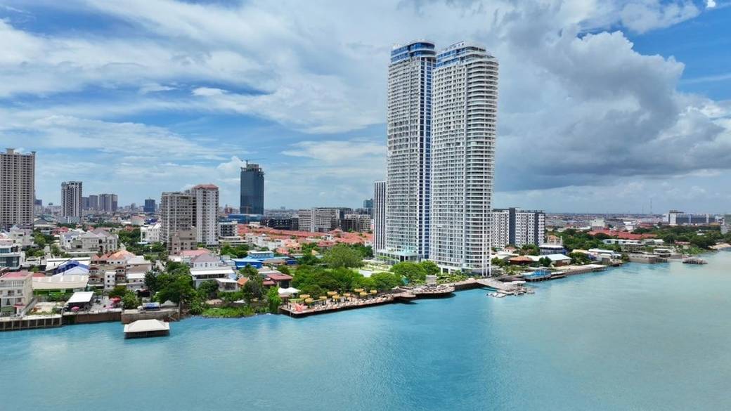$400 Condo