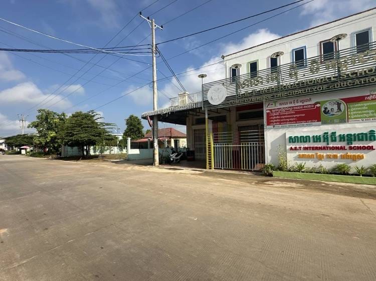 Link House For Sale in Preaek Luong, Khsach Kandal, Kandal