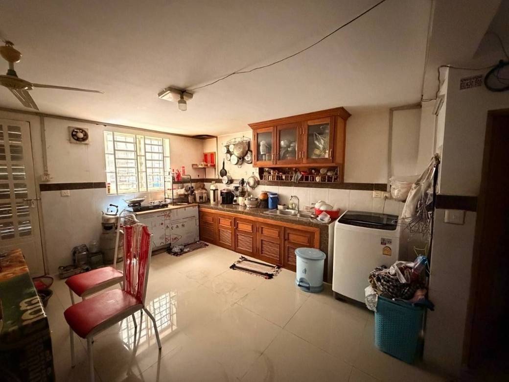 $54,000 Flat House