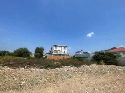 1,800 sqm Land Size Pozemky Na prodej