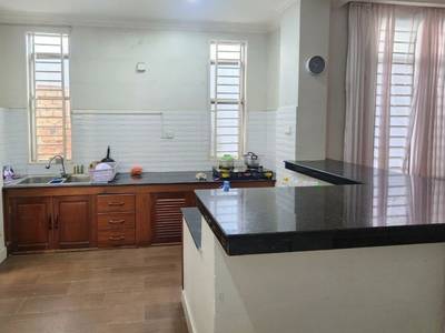 Meanchey640平方米使用面积House and lot出售