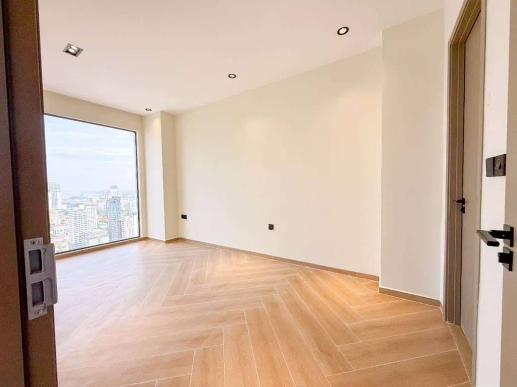 120 sqm Living Size Condo For Sale in Boeng Keng Kang