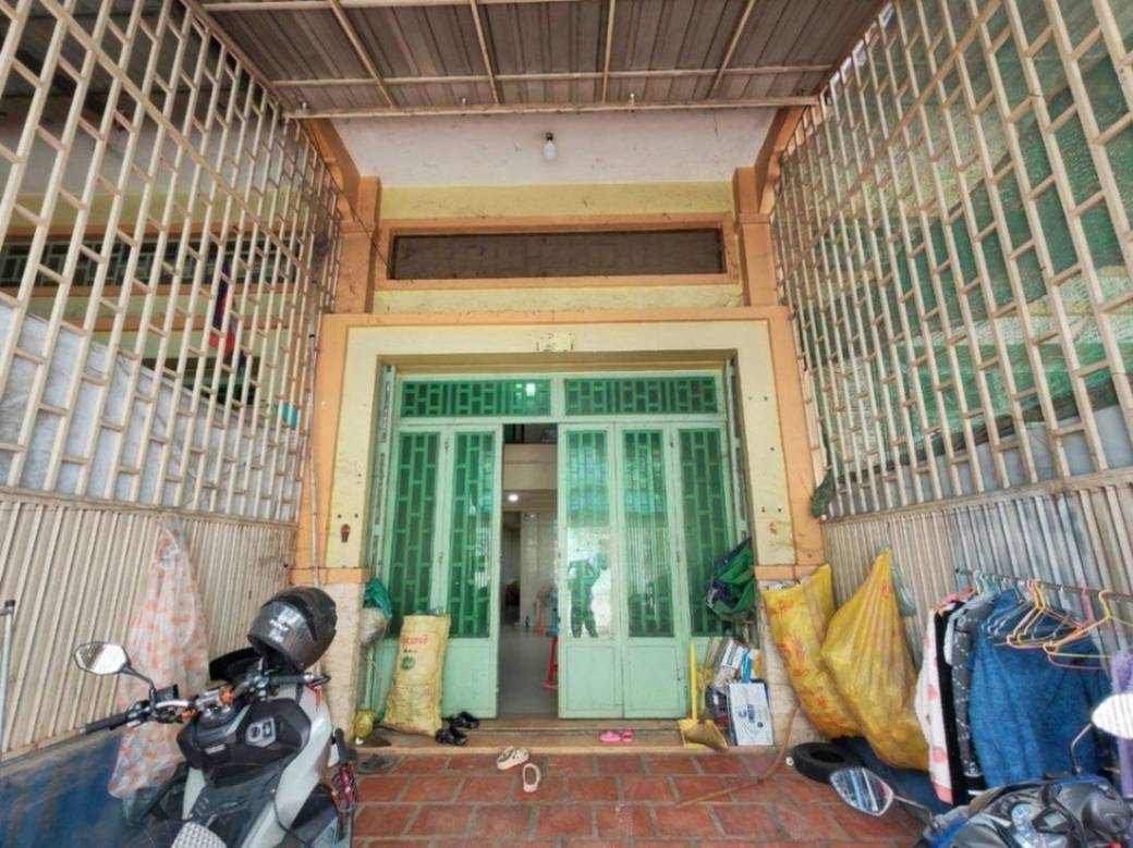 56 sqm Land Size Link House For Sale