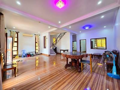 $3,000 Vila