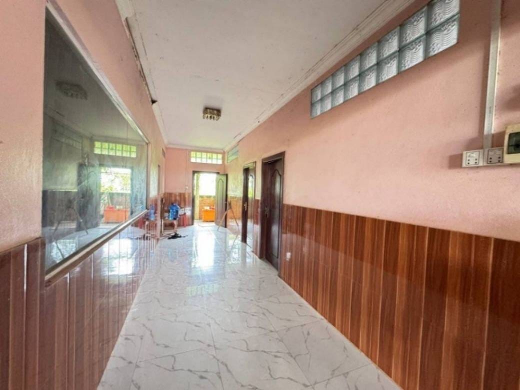 514 sqm Living Size CommercialShophouse Na prodej in Bakan