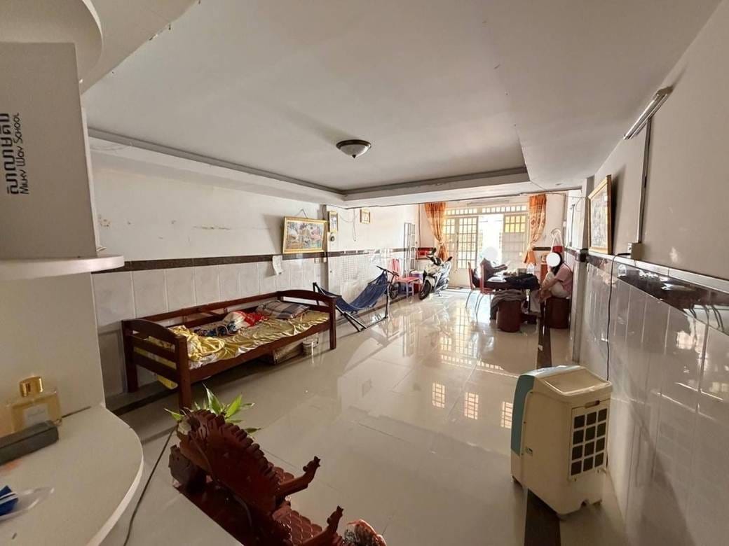 Flat House Na sprzedaż o powierzchni mieszkalnej 164 m² w Chbar Ampov