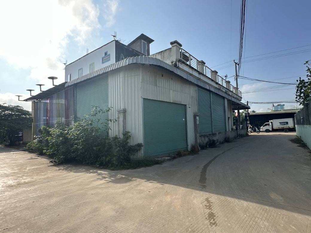 105.6 sqm Living Size Link House For Sale in Khsach Kandal
