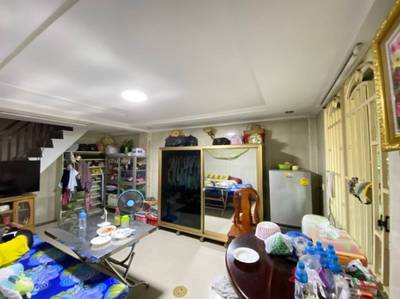 164.6 sqm Living Size Flat House Na prodej in Por Sen Chey