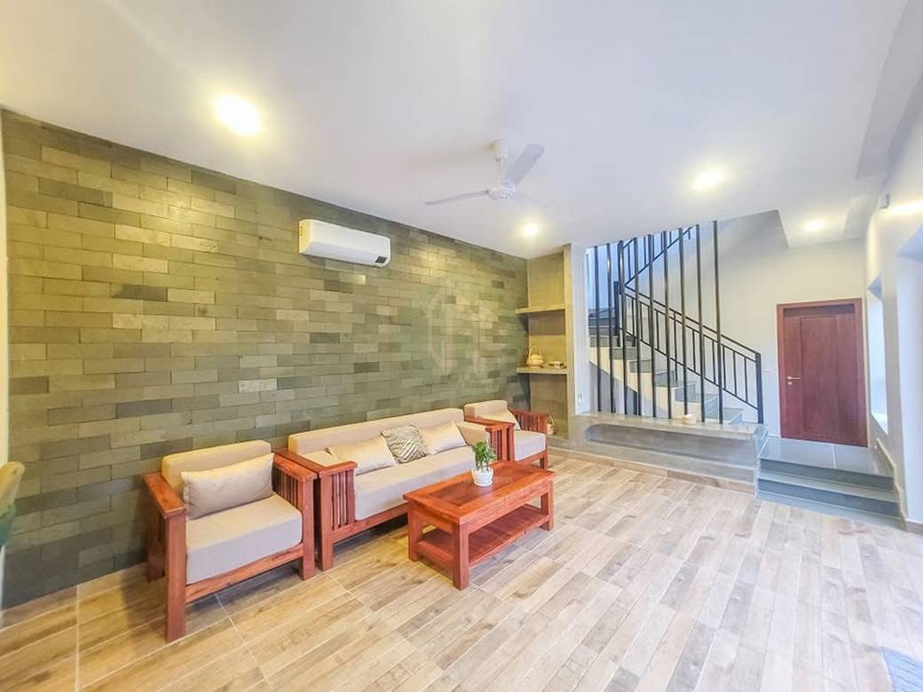 Villa For Rent with 2 Parking Space