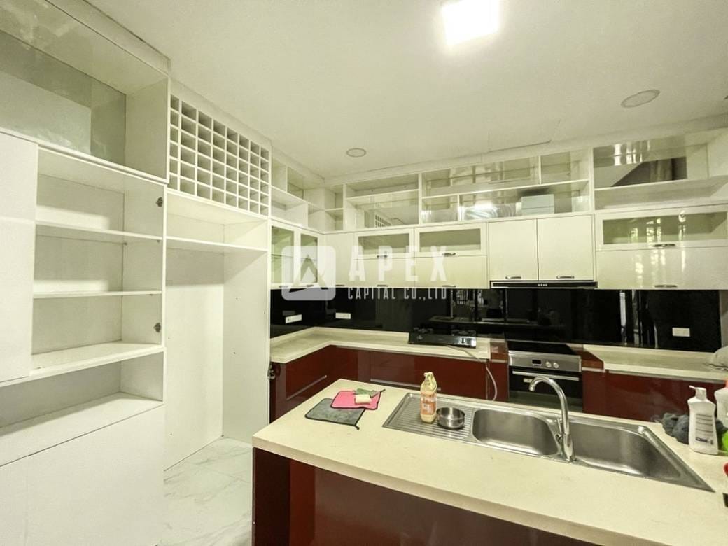 Vila K pronájmu in Meanchey $3,500