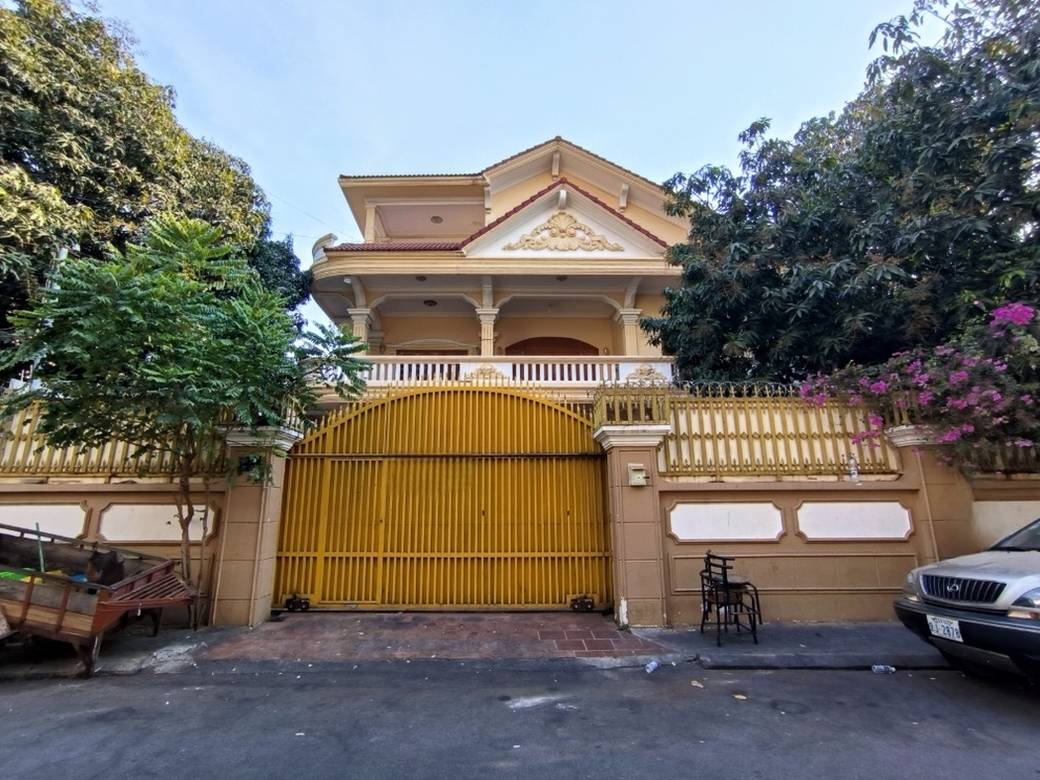 $3,000 Villa