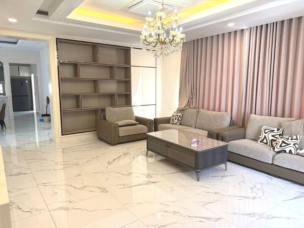 Villa For Sale in Nirouth, Chbar Ampov, Phnom Penh