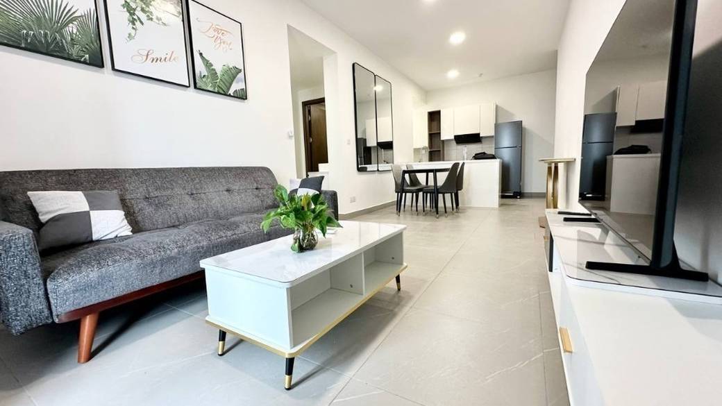 Urban Village Phase 2 | $1,200 Кондоминиум