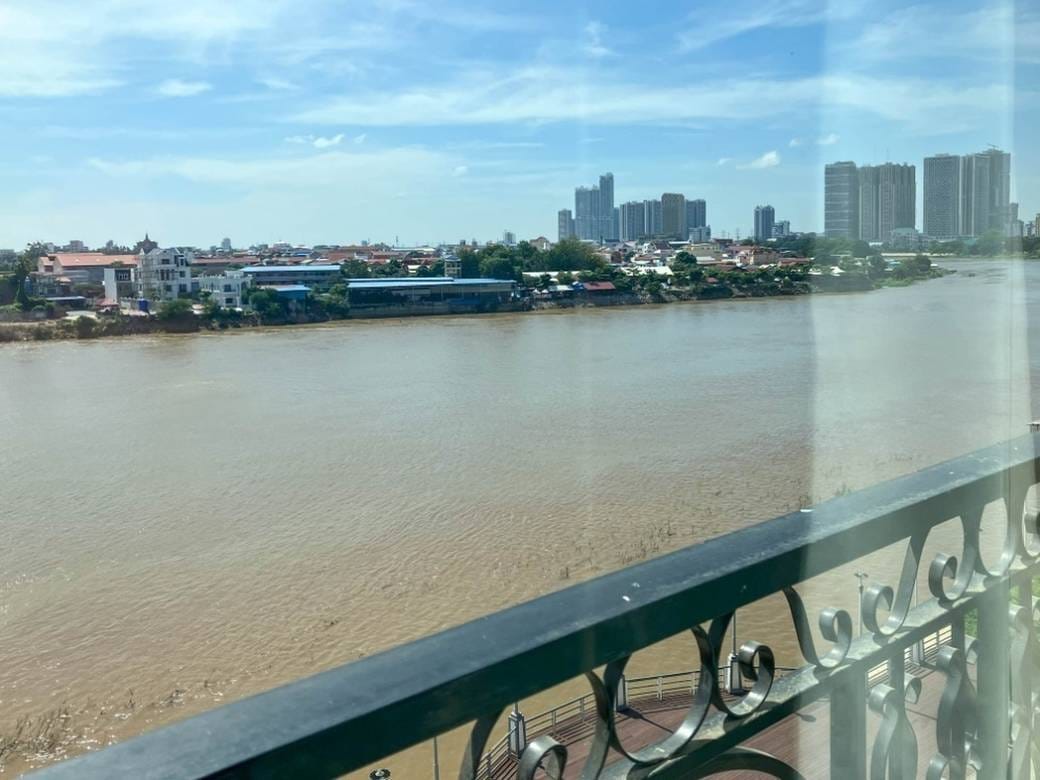 Condo K pronájmu in Tonle Bassac, Chamkarmon, Phnom Penh